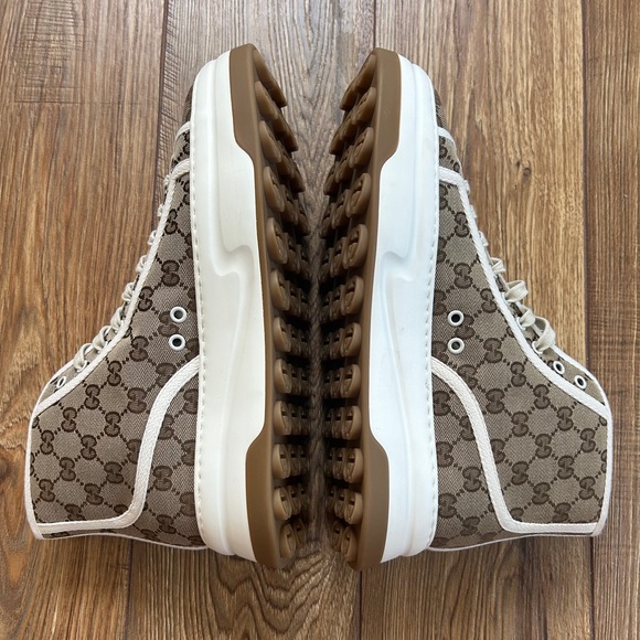 NEW GUCCI GG Monogram Beige Canvas High-Top Sneakers in Men's Size 9 - Picture 7 of 11